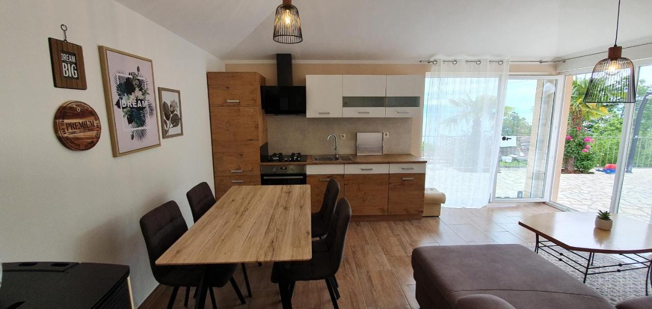 Apartments Kroatien ลอฟราน ภายนอก รูปภาพ